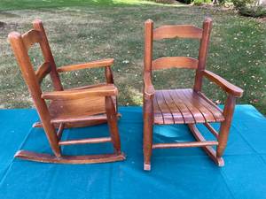 lot 41 image: Vintage Wooden Child Rocking Chairs - Set of 2