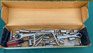 lot 43 image: Mixed Socket Wrench Set with Ratchets