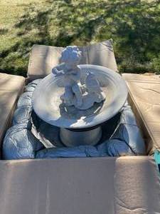 lot 77 image: Decorative Stone Garden Fountain with Cherub Sculpture