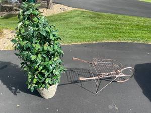 lot 275 image: Artificial Topiary Plant with Decorative Metal Plant Stand