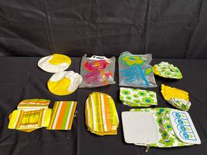 lot 155 image: Vintage Inflatable Puff n Play Furniture Made for 11.5 Dolls - Living Room and Bedroom