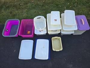 lot 291 image: Lot of Assorted Plastic Storage Bins and Containers