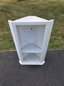 lot 303 image: White Corner Wall Cabinet Shelf