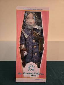 lot 339 image: The Broadway Collection Handcrafted Doll