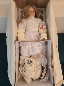 lot 413 image: Elite Dolls Severine Collectible Porcelain Doll