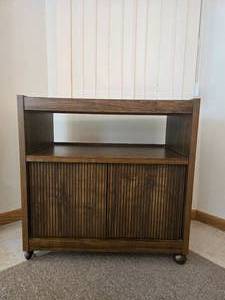 lot 430 image: OSullivan Quality Electronic Furniture Cabinet