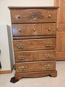 lot 431 image: Vintage Wooden Chest of Drawers with Carved Detailing