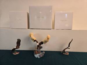 lot 437 image: Lenox Soaring the Heights Eagle Collectible Figurines Set