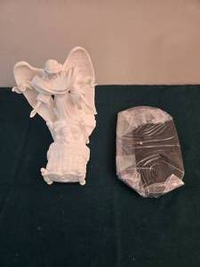 lot 440 image: Lenox Guardian Angel Figurine with Child in Bed