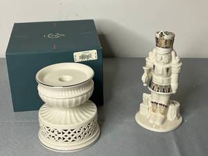 lot 498 image: Lenox Nutcracker and Candle Holder Set