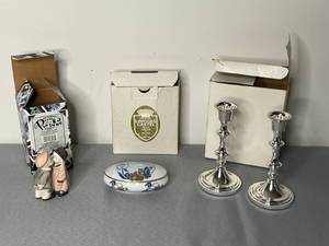 lot 511 image: Collection of Decorative Porcelain and Silver Items