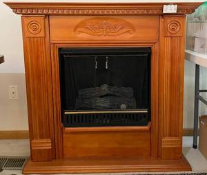 lot 423 image: Decorative Wooden Fireplace Mantel with Electric Insert