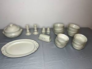 lot 327 image: Vintage Pfaltzgraff Dinnerware Set with Floral Design