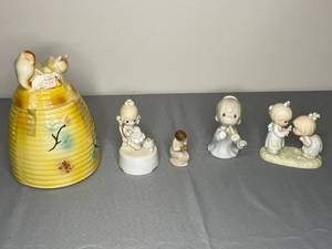 lot 387 image: Assorted Collectible Figurines and Beehive Cookie Jar