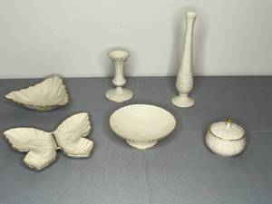 lot 395 image: Lenox Ivory China Set with Gold Trim - 6 Piece Collection
