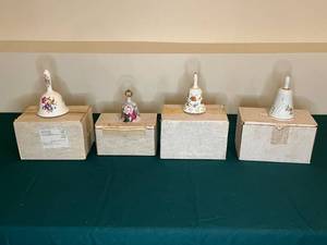 lot 545 image: Lot of 4 Decorative China Bells with Floral Designs