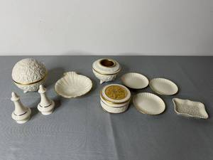 lot 534 image: Lenox Porcelain Decorative Set with 24-Karat Gold Trim