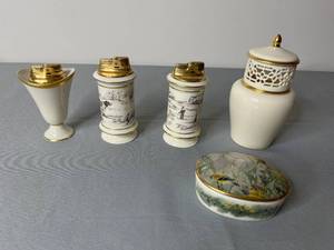 lot 535 image: Lenox Porcelain Table Lighter Collection