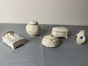 lot 536 image: Lenox Fine Porcelain Decorative Collectibles Set