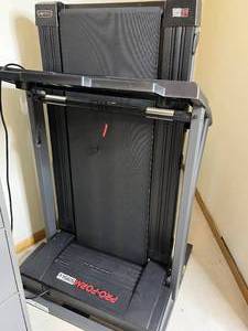 lot 556 image: ProForm 595LE Treadmill with Cushion Base Technology