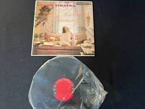 lot 320 image: Frank Sinatra Christmas Dreaming Vinyl Record