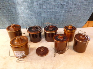 lot 38 image: 7 Brown Crocks