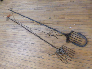 lot 73 image: 2 Fishing Spears