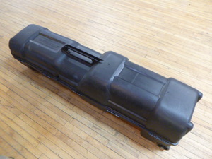 lot 75 image: Golf Guard Travel Golf Bag Hard Case
