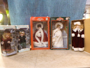 lot 104 image: 5 Porcelain Dolls