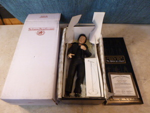 lot 115 image: Ashton-Drake Elvis - the 68 Comeback Special Doll