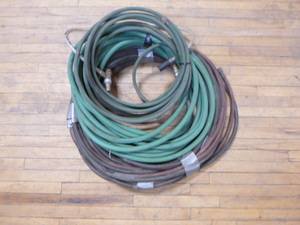 lot 143 image: 4 Air Hoses