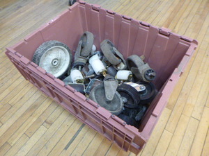 lot 150 image: Tote Full of Casters