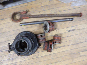 lot 169 image: Pipe Threader