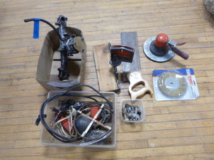 lot 173 image: Garage Items