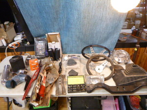 lot 176 image: Automotive Items