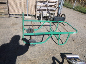 lot 189 image: Greenlee 911 Two Wheeled Wire Cart