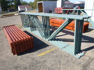 lot 1 image: Pallet Racking Frames and Beams