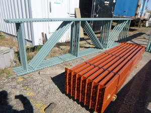 lot 2 image: Pallet Racking Frames and Beams