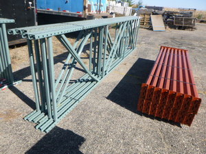 lot 3 image: Pallet Racking Frames and Beams