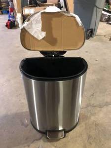 NINESTARS 13 Gal. Matte Black Step-On Trash Can D-Shaped Customer Returns See Pictures