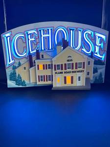 lot 1 image: Icehouse 3D Neon Sign