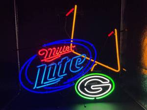 lot 22 image: Packer Miller Lite Goal Post Neon Sign