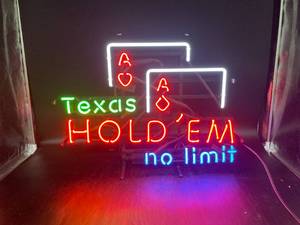 lot 48 image: Texas Hold Em Neon Sign
