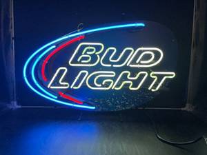 lot 49 image: Bud Light Neon Sign