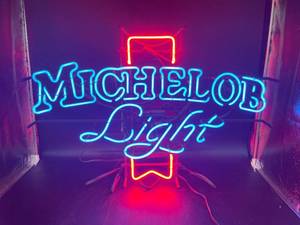 lot 55 image: Michelob Light Neon Sign
