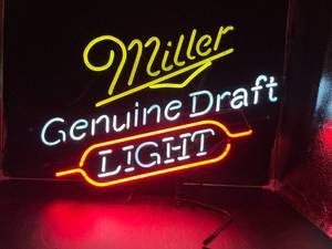 lot 59 image: Miller Genuine Draft Light Neon Sign