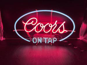 lot 60 image: Vintage Coors On Tap Neon Sign