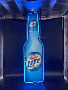 lot 67 image: Miller Lite Bottle Neon Sign