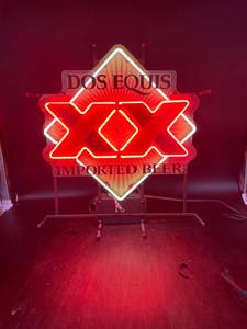 lot 77 image: Dos Equis XX Neon Sign