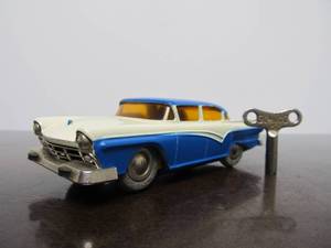 lot 18 image: Vintage SCHUCO Micro-Racer Race Car wKey - Blue & White Ford